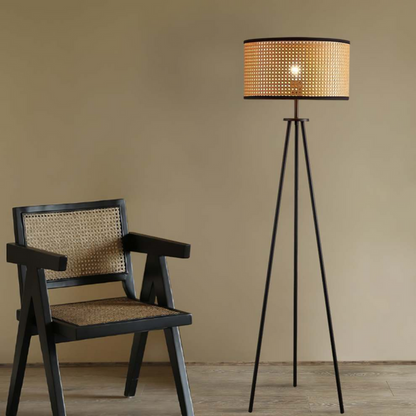 Boho Standing Floor Lamp | Sculptural Lighting with Curved Artistic Silhouette | Ridorn
