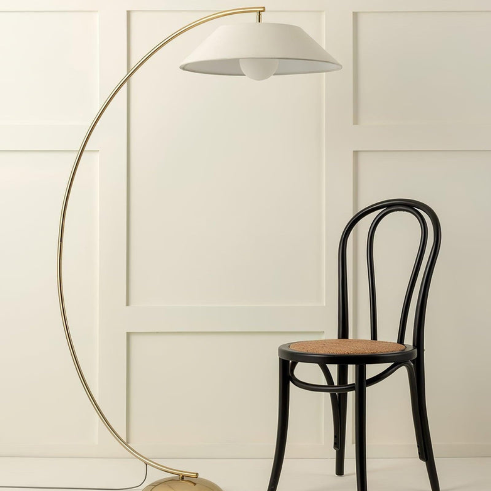Modern Sculpted Floor Lamp | Flowing Silhouette Standing Light | Ridorn