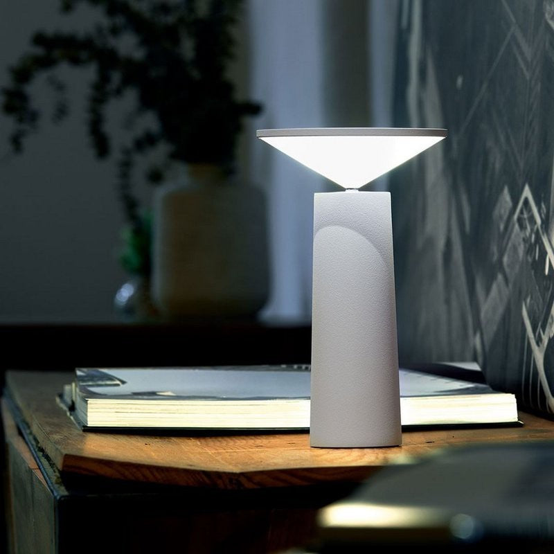 Adjustable LED Outdoor Table Lamp | Ridorn-Table Lamp-Ridorn