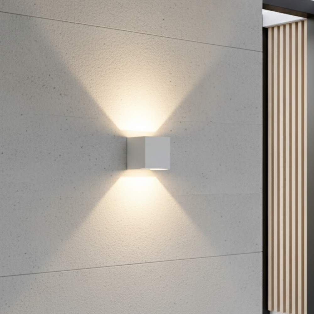 Adjustable Waterproof LED Wall Light Sconce for Outdoor Use | Ridorn