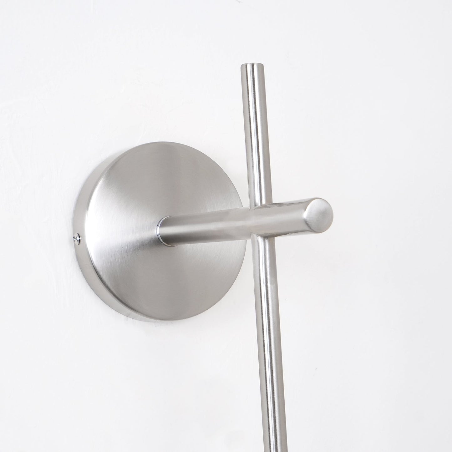 Modern Wall Light | Vertical Glass Globe | Ridorn