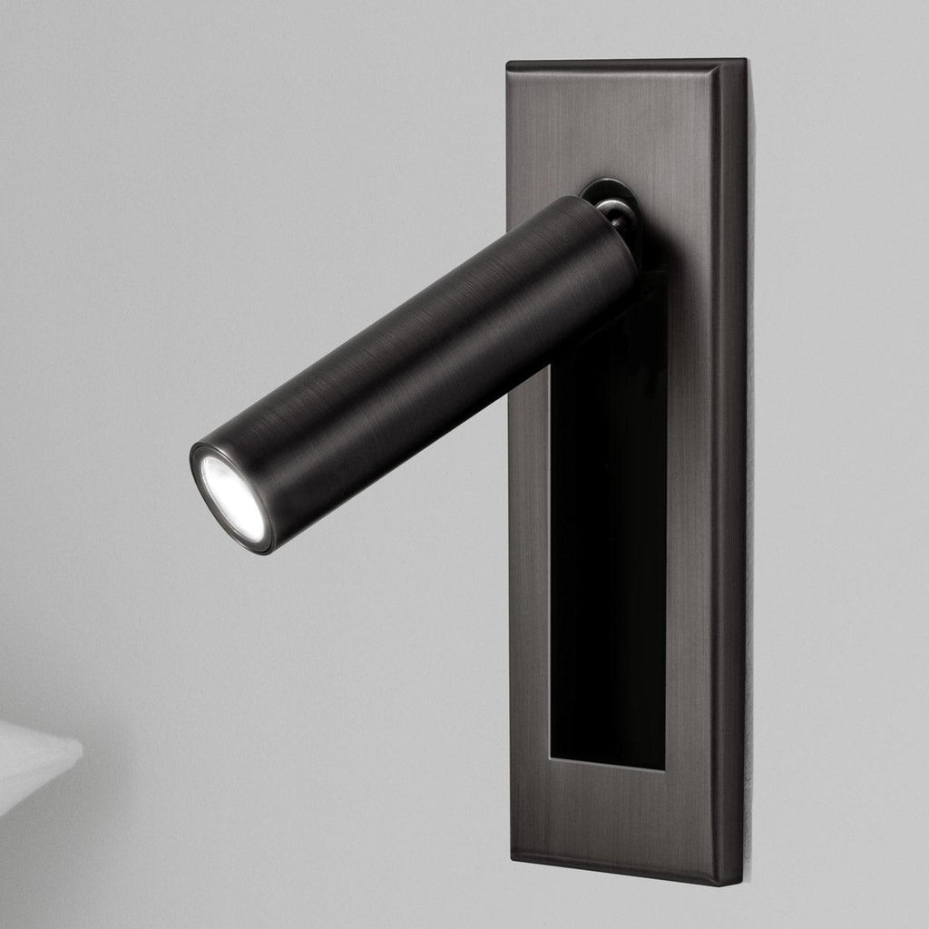 Wall Light | Modern Adjustable LED Lamp | Ridorn