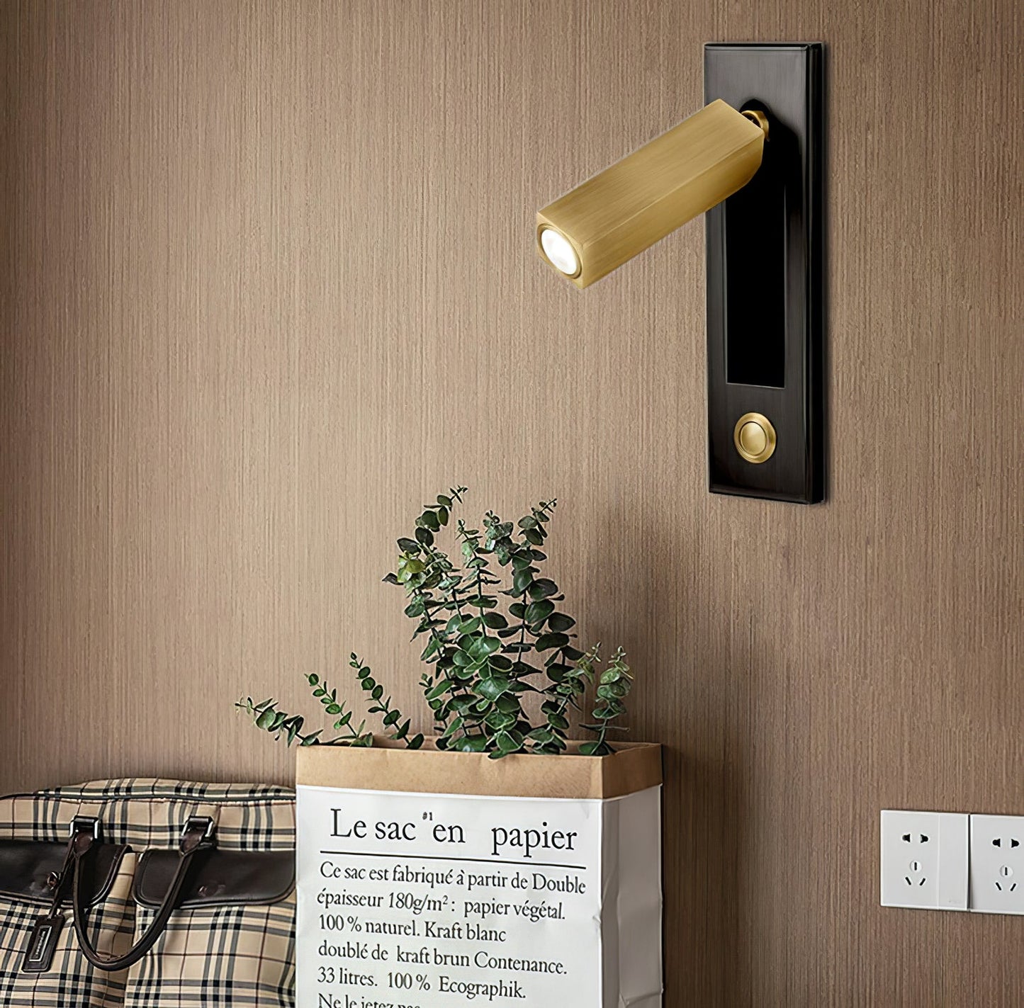 Wall Light | Modern Adjustable LED Lamp | Ridorn
