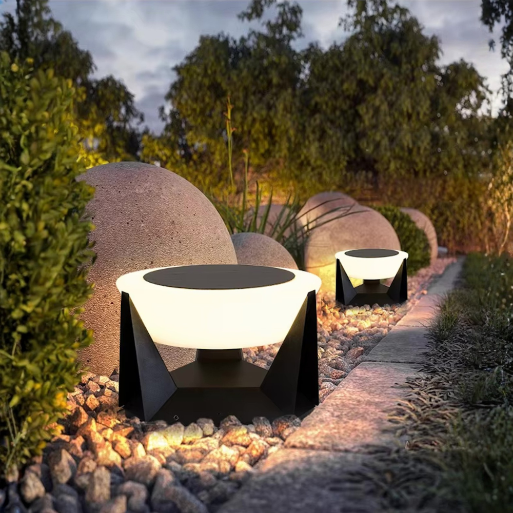 Contemporary Solar Outdoor Light with Adjustable Brightness | Ridorn