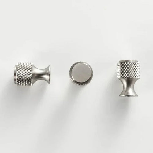 Elisse Diamond-cut Knurled Knobs-handles and knobs-Ridorn