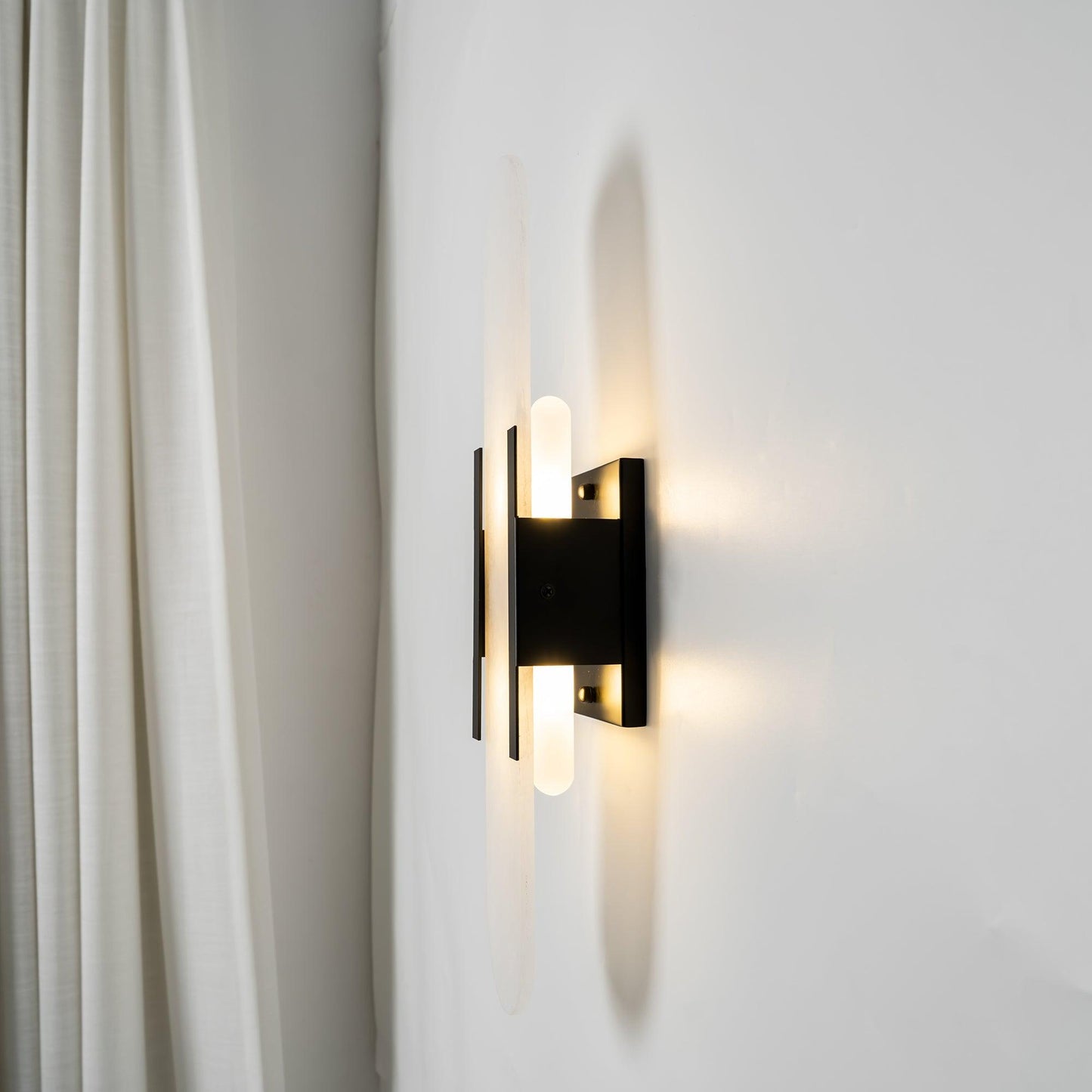 Living Room Wall Light | Elongated Alabaster Design | Ridorn