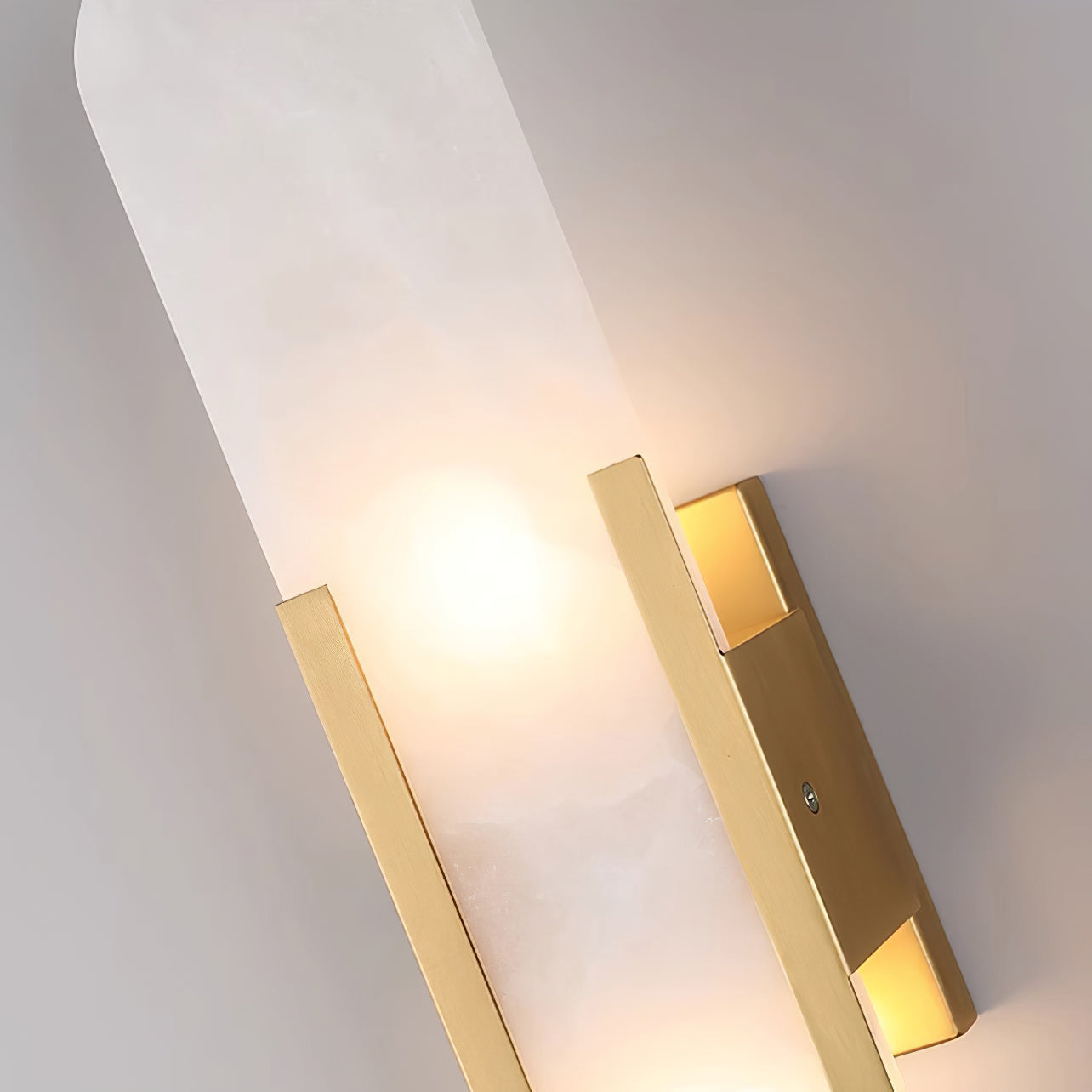 Living Room Wall Light | Elongated Alabaster Design | Ridorn