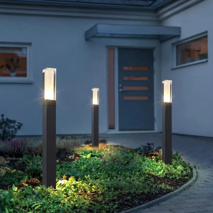 Outdoor LED Garden Lamp, Weatherproof Aluminum Landscape Light for Patio, Terrace & Entrance-Ridorn