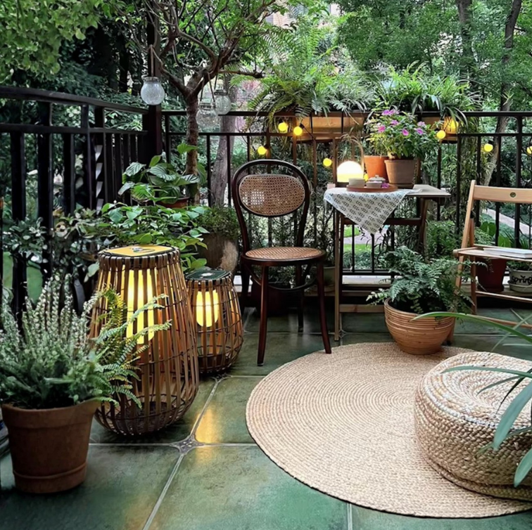Outdoor Solar Rattan Floor Lamp | Handcrafted Eco-Friendly | Ridorn
