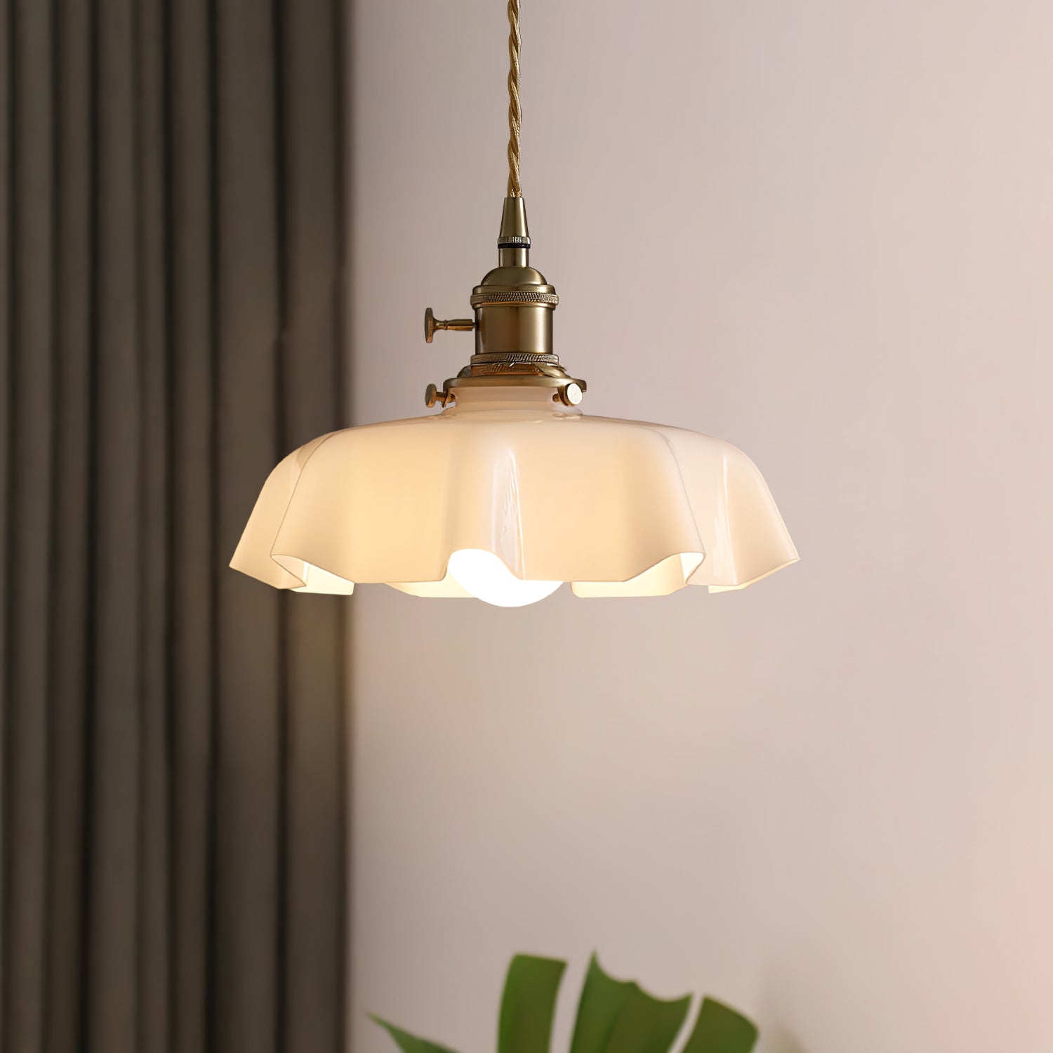 Pendant Light Scalloped | French Flower Ceiling Lamp-Pendant Lights-Ridorn
