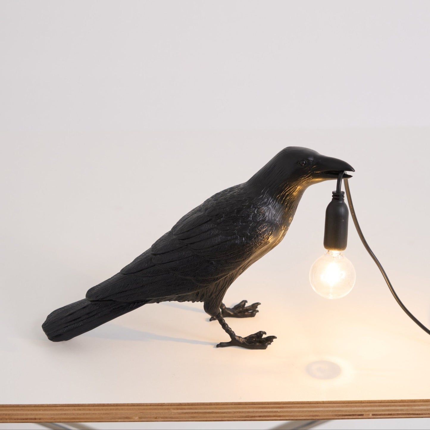 Table Lamp | Bird Design | Ridorn