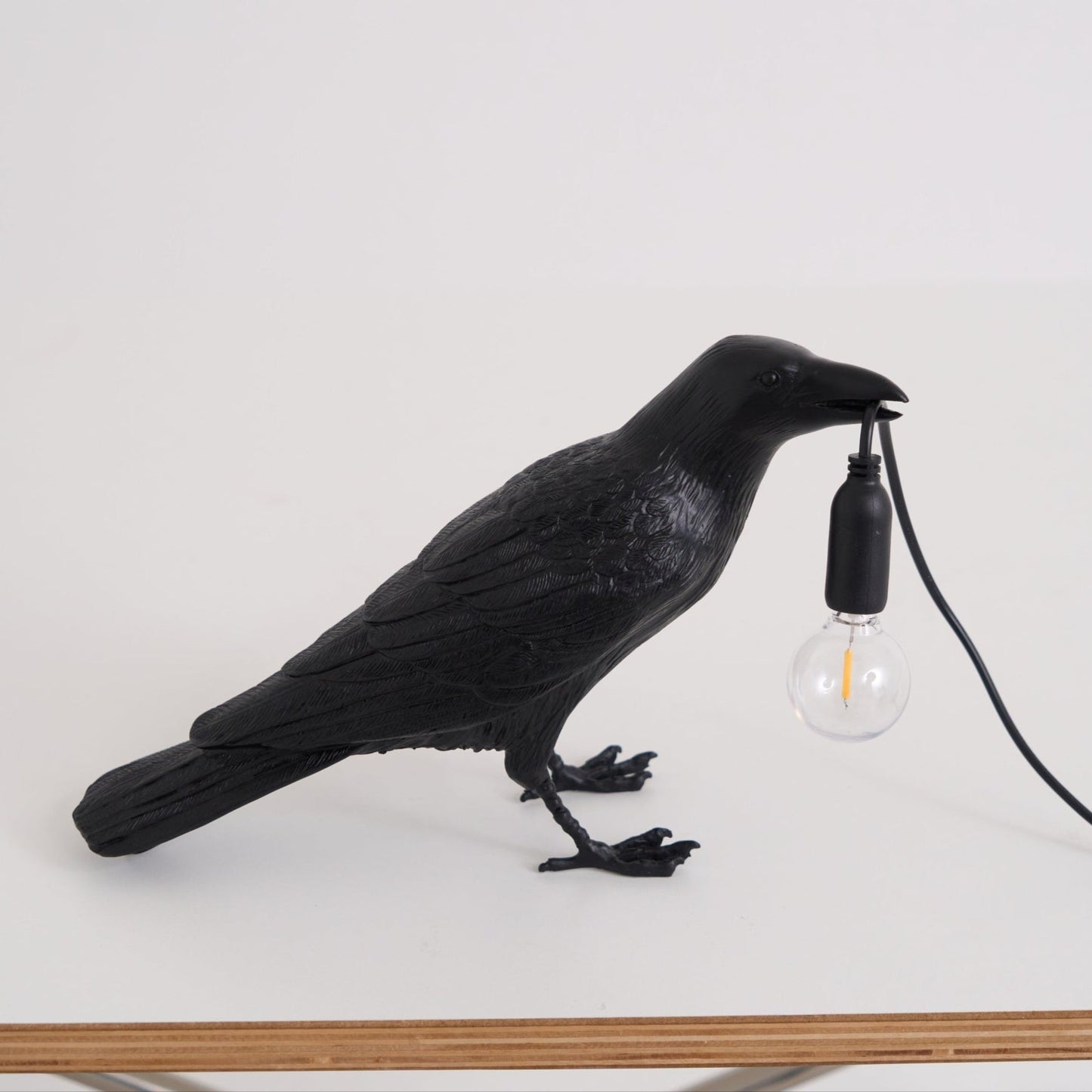 Table Lamp | Bird Design | Ridorn