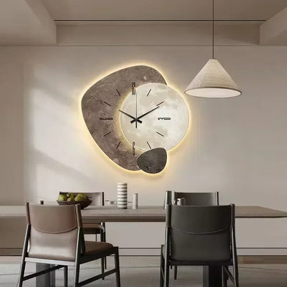 Elegant Wooden Clock with Unique Design - 35 cm Diameter | Ridorn