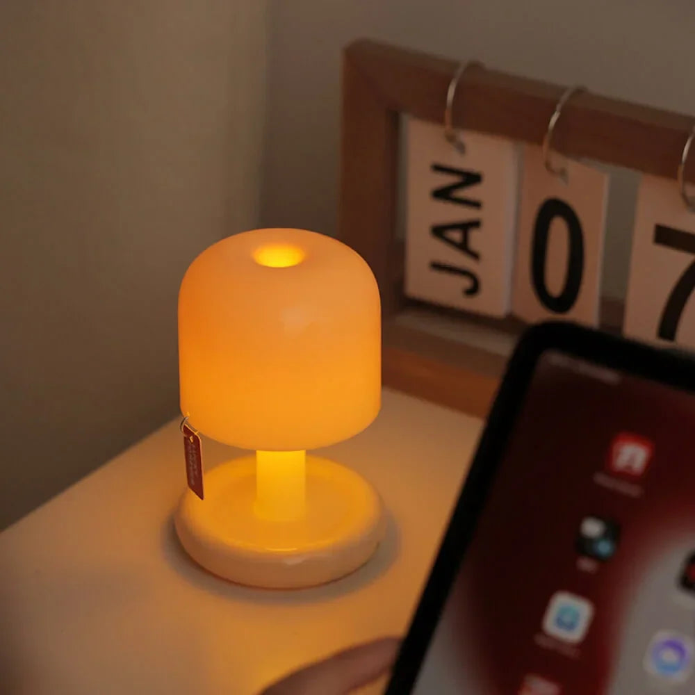 Table Lamp | LED Compact USB Rechargeable Lamp | Ridorn