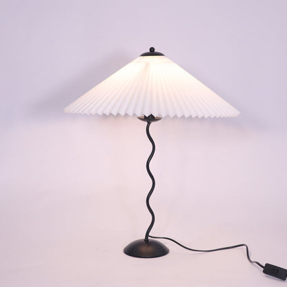 Table Lamp | Pleated Shade | Ridorn