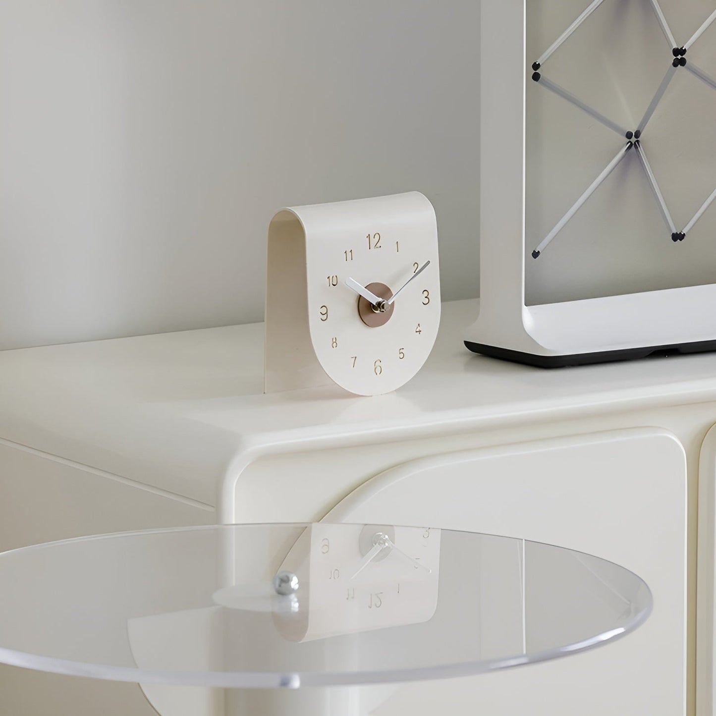 Elegant Natural Wood Table Clock with Clear Numerals | Ridorn