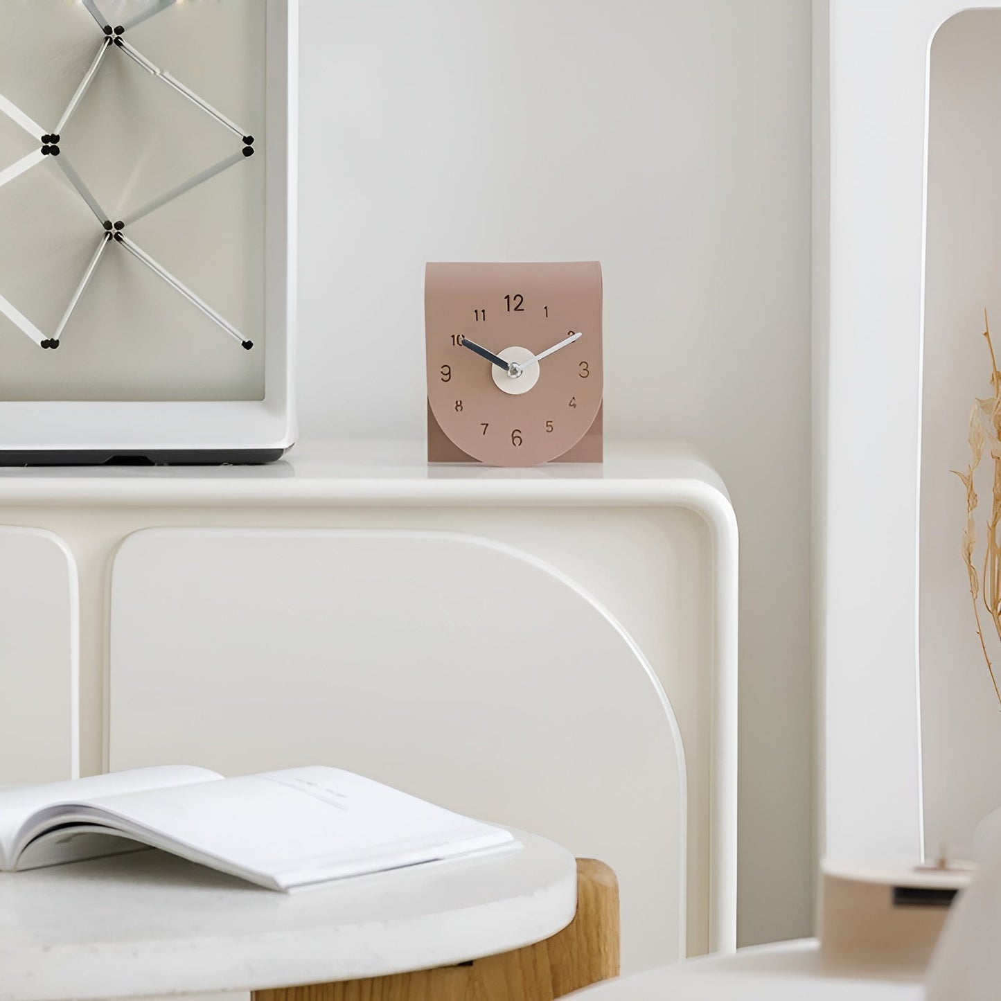 Elegant Natural Wood Table Clock with Clear Numerals | Ridorn