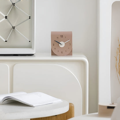 Elegant Natural Wood Table Clock with Clear Numerals | Ridorn