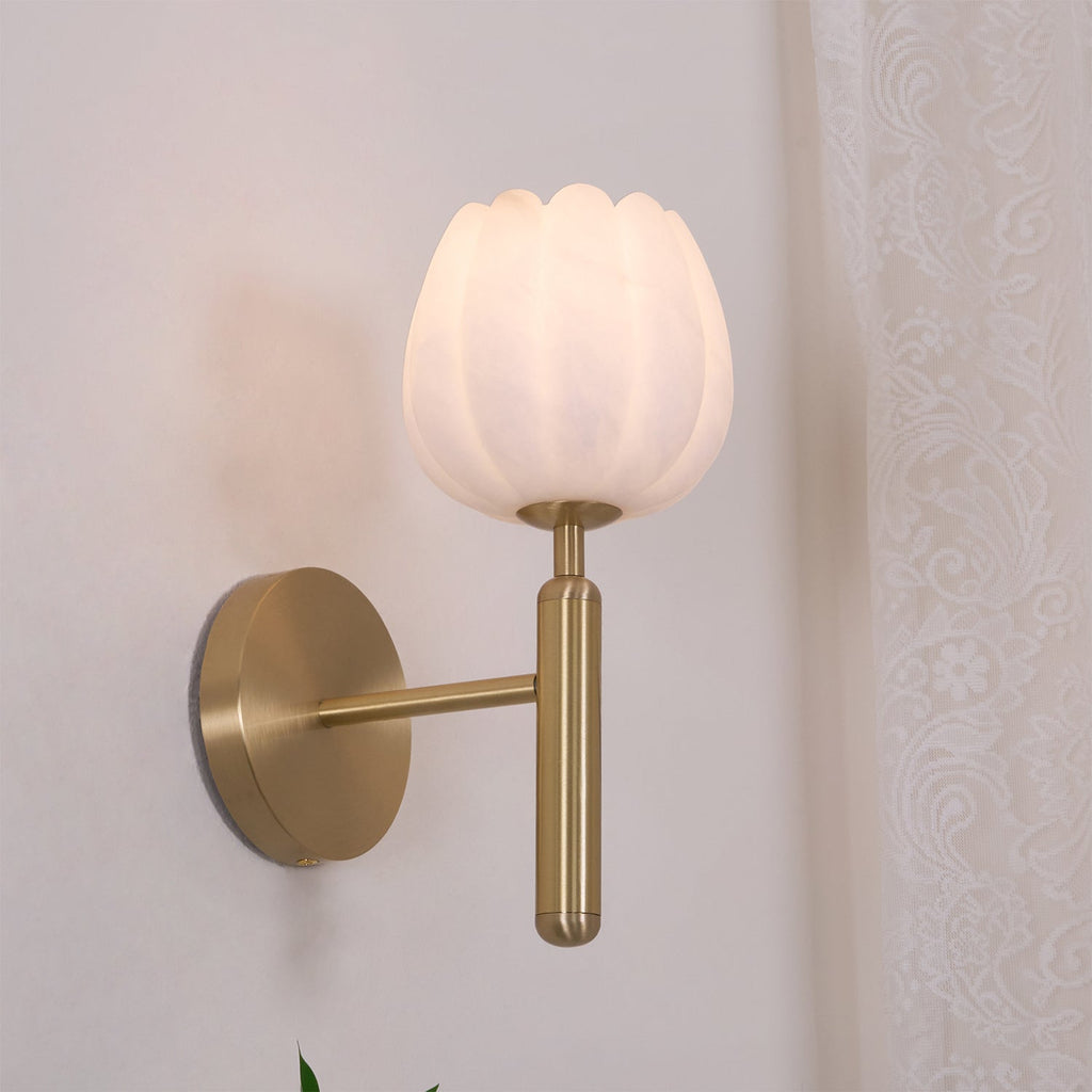 Wall Light Decorative | Brass and Alabaster Fixture | Ridorn