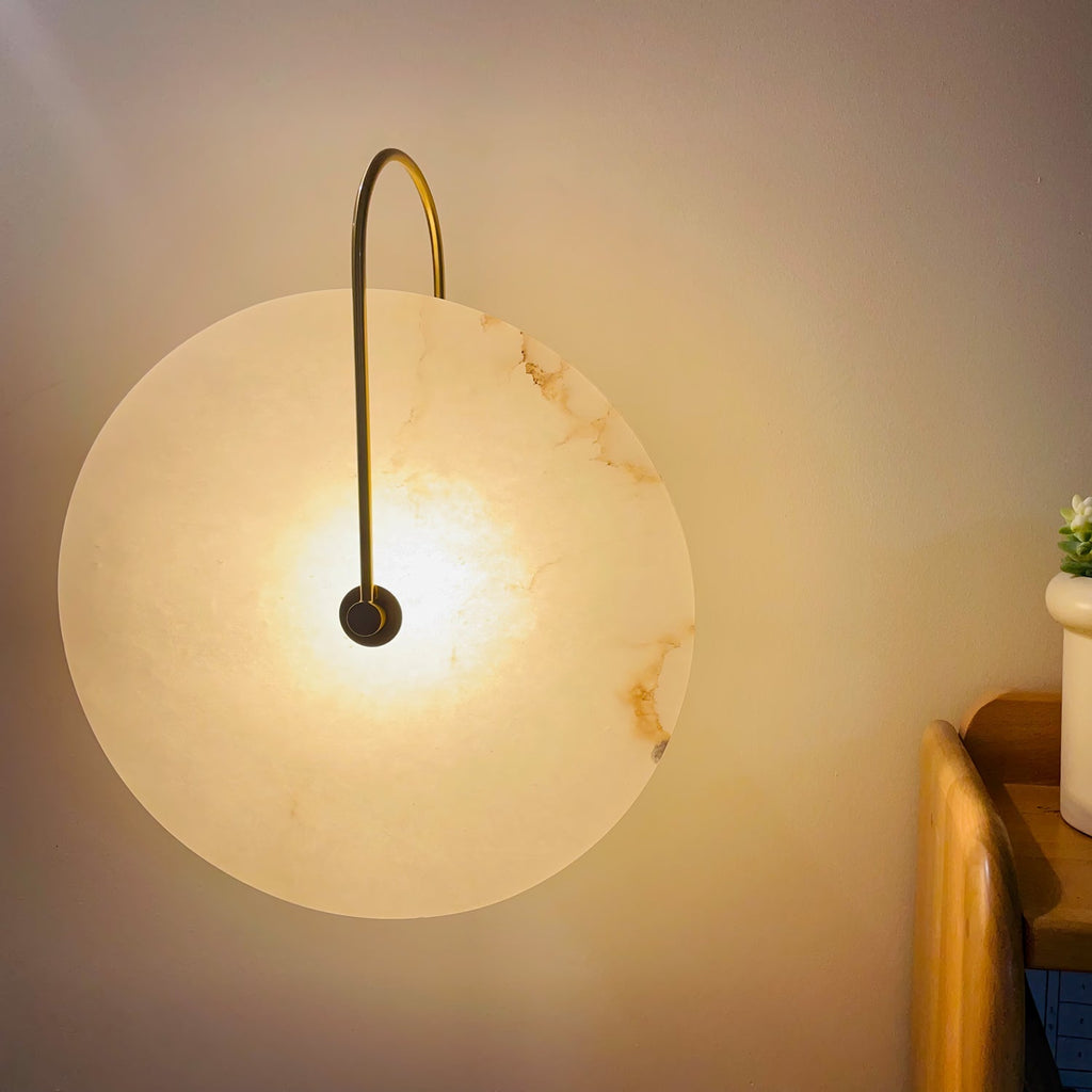 Wall Light Round | LED Alabaster Fixture | Ridorn