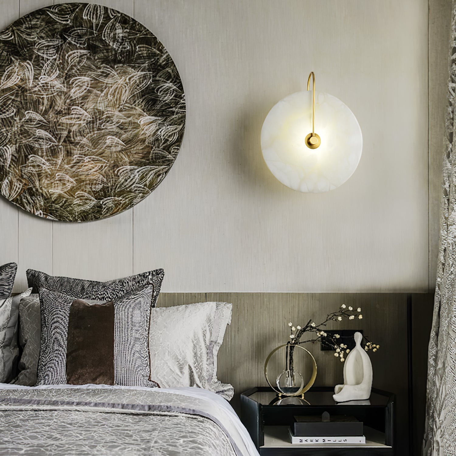 Wall Light Round | LED Alabaster Fixture | Ridorn