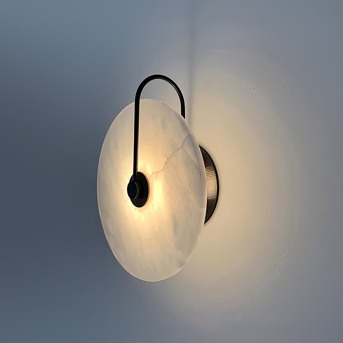 Wall Light Round | LED Alabaster Fixture | Ridorn